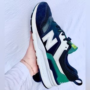 NEW BALANCE sneakers